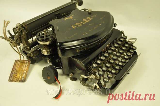 Старинная печатная машинка ADLER 7