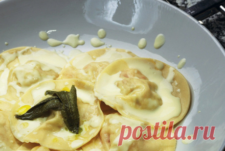 Равиоли с крабовым мясом и сливочным соусом рецепт – итальянская кухня: паста и пицца