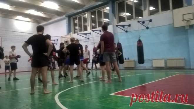 Тренировки на Металлургов в Красноярске СК Гаруда тайский бокс https://vk.com/club107972661