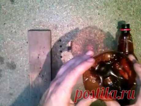 Как сделать поилку для кроликов, кур, голубей, перепелов.../ How to do a drinking bowl