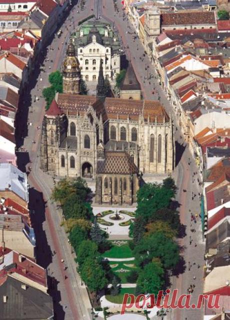 The easternmost Gothic cathedral - St. Elizabeth Cathedral in Košice, Slovakia   |   Pinterest • Всемирный каталог идей