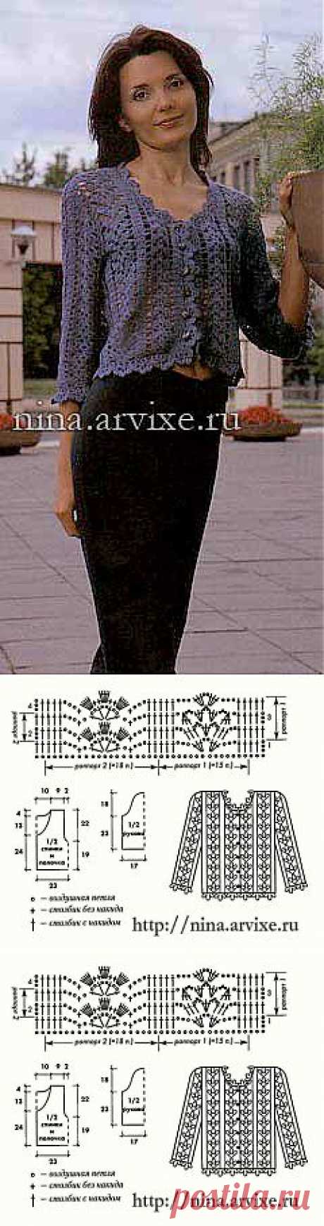 Короткий ажурный жакетик крючком.
