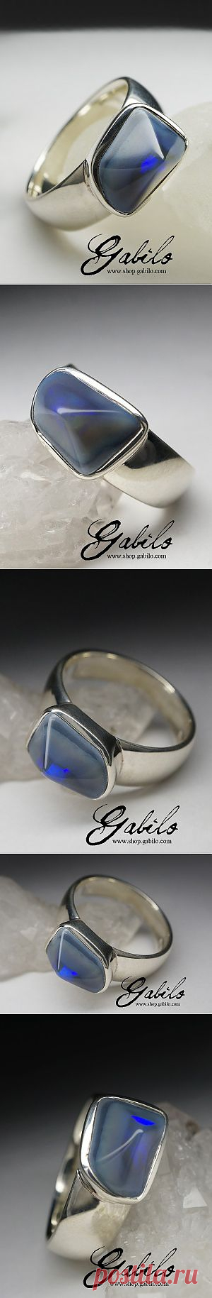 Серебряное кольцо с черным опалом