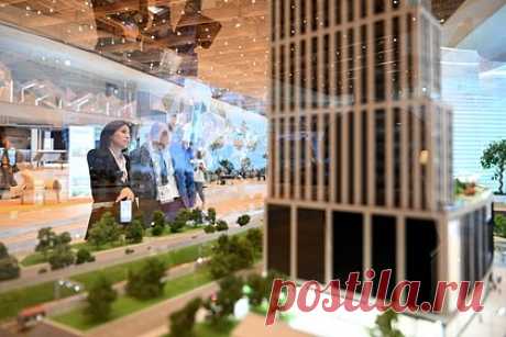 Раскрыты детали культурной программы МУФ-2023 в «Лужниках». На Московском урбанистическом форуме (МУФ-2023) в «Лужниках» пройдет масштабная культурная программа. Для выступлений артистов оборудуют три сцены — на них выйдут диджеи, джазовые коллективы. На площадках пройдут реконструкции съемок известных фильмов, занятия по скульптурной лепке и цирковые выступления.