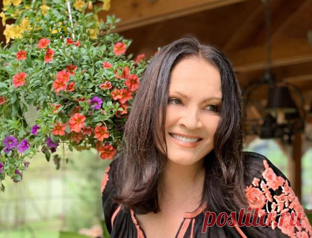 Сын Софии Ротару – именинник: артистка нежно поздравила Руслана с днем рождения