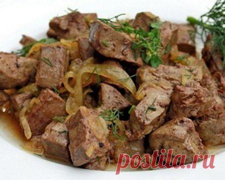 Самый вкусный рецепт печени! 

Печень получается мягкой, сочной, нежной! 

ИНГРЕДИЕНТЫ 
600 г говяжьей печени 
1 яйцо 
3 зубчика чеснока 
1 ч. л. сахара 
1 ч. л. соли (без горки) 
0,5 ч. л. соды 
1 луковица 
масло растительное для жарки 
мука кукурузная для панировки 

ПРИГОТОВЛЕНИЕ Печень вымой, обсуши, удали пленку и нарежь крупными кусочками. Приготовь маринад: в миске взбей яйцо с солью, сахаром, содой и чесноком, пропущенным через пресс. Залей полученной смесью кусочк...