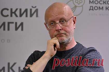 Гоблин оценил перспективу дать интервью Дудю. Российский блогер и переводчик Дмитрий Пучков, известный под псевдонимом Гоблин, высказался о перспективе дать интервью журналисту и блогеру Юрию Дудю (внесен Минюстом в реестр иноагентов). Перед этим телеведущий Оскар Кучера прокомментировал свое интервью Дудю и назвал темы, на которые в нем планировалось говорить.