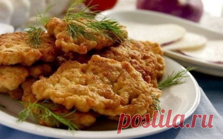 Куриные "растрепки"
Я просто в восторге от этого рецепта. Это так вкусно и сочно! Стал моим любимым.
Ингредиенты:
- куриная грудка - 3 шт
- 2-3 ст. л. майонеза
- 1 яйцо
- 2-3 ст. л. муки или крахмала
- соль, перец по-вкусу
- 3-4 зубчика чеснока
- щепотка карри
Приготовление:
1. Куриное мясо порезать меленькими кубиками,
добавить майонез, яйцо, муку, соль, перец, выдавить чесночка.
2. Должно получиться как тесто на оладьи
и выпекать так же как оладьи на растительном масле.
Комментарии: эти "о
