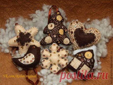 Купить Новогодние елочные игрушки из фетра - коричневый, коричневый цвет, бежевый, бежевый цвет