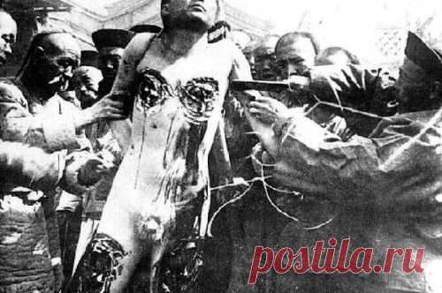 15 шокирующих фотографий наказаний и казней, которые практиковались в Китае в XIX веке