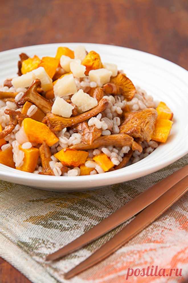 Неожиданно вкусно;)) Перловка с тыквой и лисичками — Вкусные рецепты