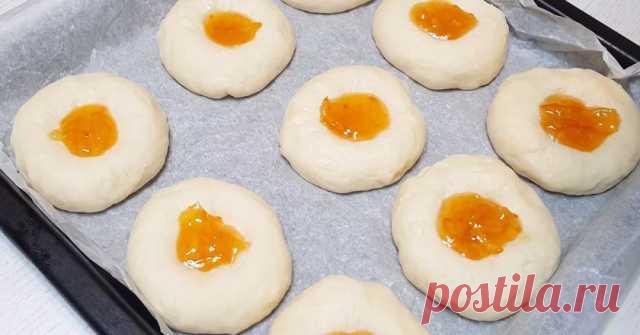 Образцовый рецепт воздушных булочек с повидлом прямиком из школьной столовой — Женская страничка