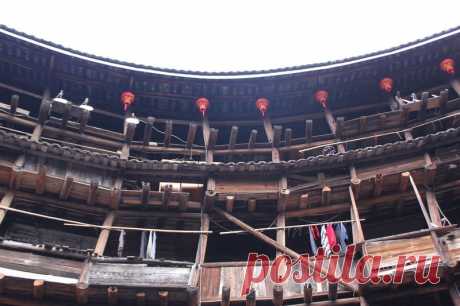 Один мой день
Тулоу (Китай Провинция Фуцзянь)