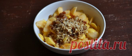 Яблочный штрудель из слоеного теста - вкусный рецепт с пошаговым фото