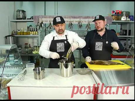 Солим икру карельской форели - YouTube