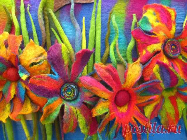 Andree Levert приколол(а) это к доске Bijoux textiles