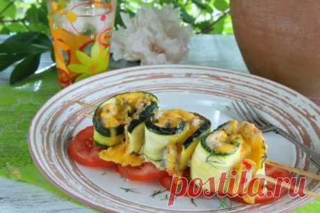 Рулетики из цуккини с куриным филе и сыром — Sloosh – кулинарные рецепты