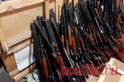 В Казахстане ликвидировали канал продажи оружия. Комитет национальной безопасности (КНБ) Казахстана совместно с департаментом собственной безопасности МВД республики ликвидировал канал перепродажи списанного и подлежавшего уничтожению оружия.