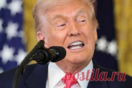 Трамп отреагировал на разоблачающие его письма Эпштейна