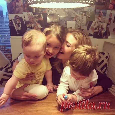 Fotka na Instagramu od uživatele Ivanka Trump • Lis 3, 2016 v 10:51 UTC Zobrazit tuto fotku na Instagramu od uživatele @ivankatrump • To se mi líbí (54.3 tis.)