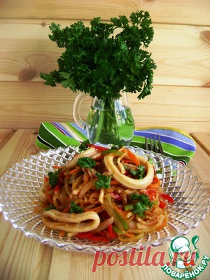 Острый салат с кальмарами - кулинарный рецепт