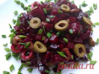 Салат из свеклы, оливок и зелёного лука : Салаты