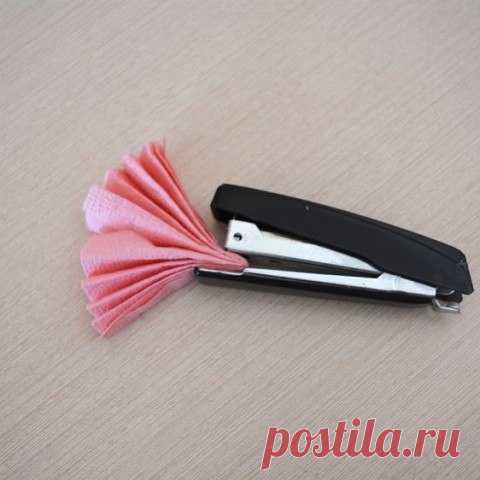 Цифры для праздника из салфеток и картона