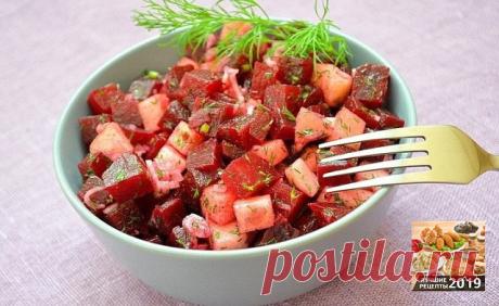 Салат со свеклой и зеленым яблоком
Простой, вкусный и полезный салатик. Сохрани рецепт, чтобы не потерять!