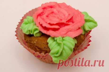 Украшаем выпечку: крем, шоколад и мастика | БУДЕТ ВКУСНО!