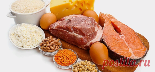38 основных продукта для правильного питания
Белки:
Яйца – хороший источник белка, который ускоряет метаболизмМолочная сывороткаИндейка без кожицыКуриная грудка без кожицыАрахисовое маслоНежирное мясо – говядинаЛосось, сардины, тунецМиндаль, грецкий орех, кешью и арахис – несколько штук в деньБобовые