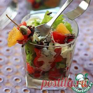 Рисовый салат с копченой форелью и домашним соусом тартар - кулинарный рецепт