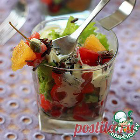 Рисовый салат с копченой форелью и домашним соусом тартар - кулинарный рецепт