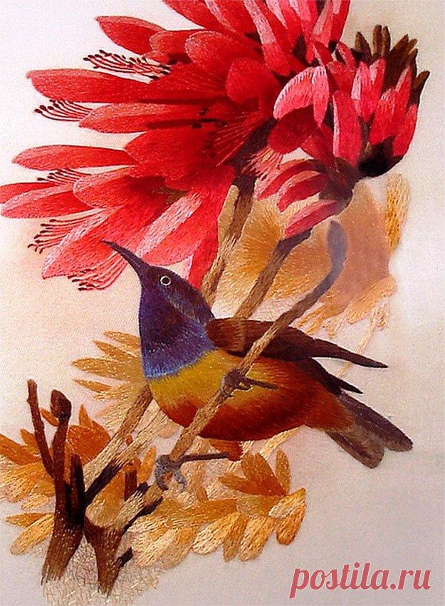 Жемчужины вышивального искусства -- вышивка шелком по шелку Цвета на этих вышивках столь ярки, что слепят глаза, пейзажи и дома размещены с правильной перспективой, а цветы и птицы словно оживают.

Эти шёлковые картины — тонкая, изящная авторская вышивка масте…