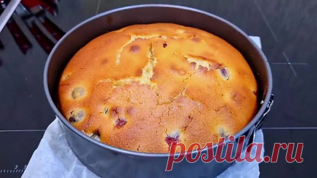 ВСЕ ПО ОДНОМУ СТАКАНУ! ОЧЕНЬ ВКУСНЫЙ И ПРОСТОЙ ПИРОГ НА КЕФИРЕ К ЧАЮ! БЫСТРО, ВКУСНО И ДОСТУПНО!