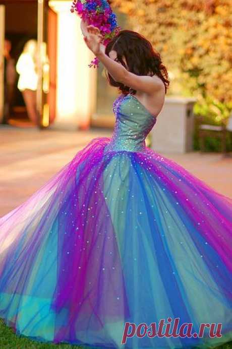 (1) Pinterest: инструмент для поиска и хранения интересных идей