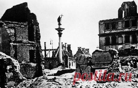 План Пабста — Гитлера для Варшавы — за что поляки навсегда должны Красной армии - События в мире - медиаплатформа МирТесен И ведь не сказать, что современные поляки чего-то не знают о своей истории – и про план Пабста они знают, и про разрушение Варшавы, и про её восстановление. Но это ничего не меняет: ни спасенные миллионы жизней польского народа, ни восстановление столицы – ничто не может изменить гонора,...