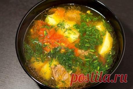 Суп бозбаш (узбекская кухня).

Ингредиенты:
-1 кг мяса с костями
-картофель
-морковь
-средние томаты 3 шт.
-красный перец чили 1 шт.
-соль, перец, лавровый лист
-лук, чеснок
-две кастрюли

Приготовление:
Из мяса варим бульон (до готовности). Первое отличие узбекских, да и вообще кавказских супов для меня – это их наваристость. Бульон я варила так: после того, как он закипел, кинула в него луковицу, разрезанную пополам; две морковки, порезанные на брусочки по 4-5 см; три го...