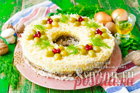 Салат с жаренными грибами и курицей &quot;Леший&quot;: очень вкусный салатик слоями – 8 Ложек