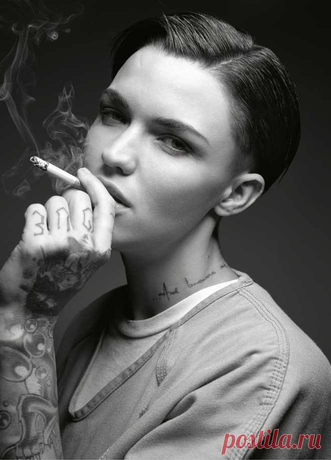 Orange-is-the-New-Black-Rolling-Stone-Ruby-Rose-plays-Stella-Carlin.jpg (1035×1439)