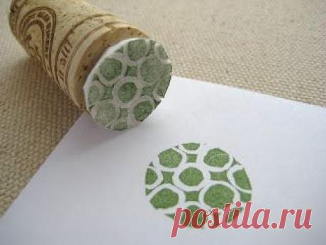 how to carve a stamp. or alternatively: how to destroy a perfectly good eraser (as my hubby says). i've done a little bit of rubber stamp ...