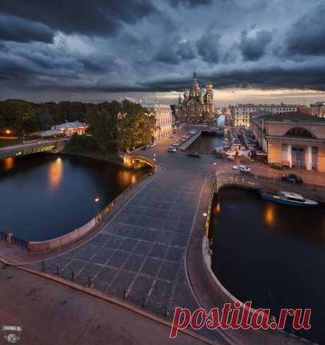 Собор Воскресения Христова, Мало-Конюшенный мост, канал Грибоедова Фото: Сергей Дегтярёв.