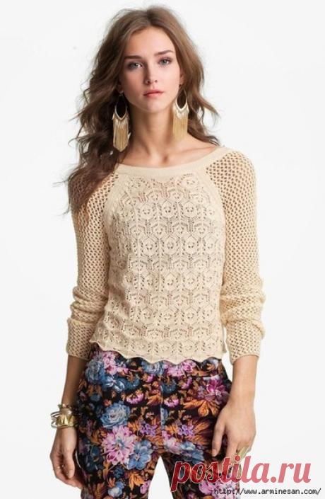 Блуза с нежным узором.
