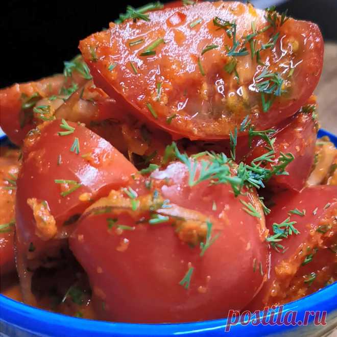 Если взяли безвкусные помидоры, пускаем их на отличную закуску. По вкусу и цвету почти как из летних домашних выходит | Розовый баклажан | Яндекс Дзен