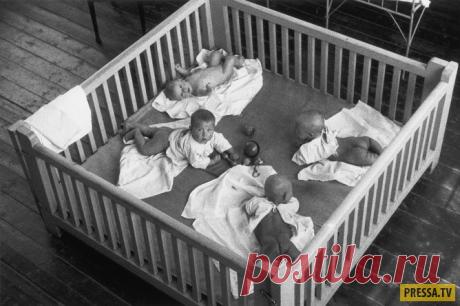 Ностальгия: Детские сады Советского Союза (27 фото) | Чёрт побери Практически каждая советская семья воспитывала двоих или троих, а то и более детей. Конечно же, в таких случаях никак было не обойтись без яслей и детских садов. Ведь в 1950-х годах продолжительность декретного отпуска по беременности и родам составляла 112 календарных дней (56 дней до родов и столько же - после). Можно было, конечно, продлить этот отпуск ещё на три месяца, а в конце 1960-х - даже на год, но...