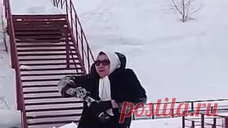 С наступающим, девульки!