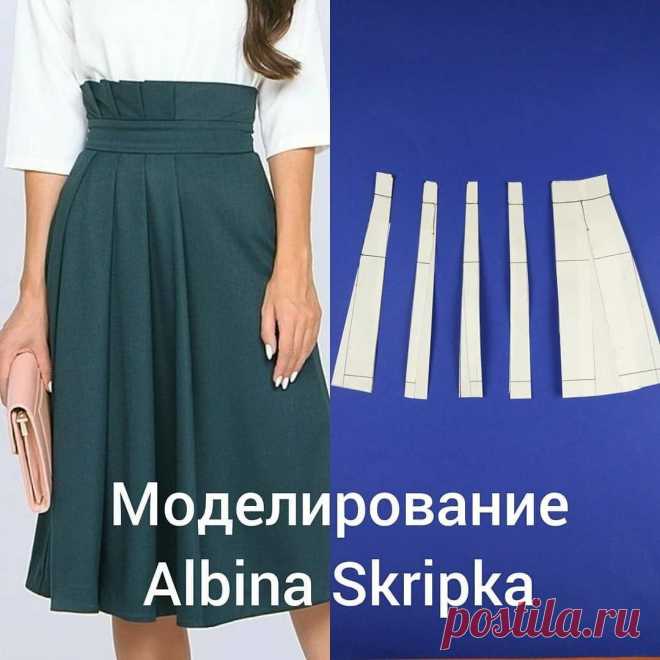 Простая юбочка с асимметричными складочками. 
Сначала талиевве вытачки переводим в нижний срез, а потом моделирую складки

 #шить #шитьемое #шитьлегко #шитьмодно #шитьедетям #шитьедлядетей #шитьздорово #шитькруто #шитьеикрой #шитьемоехобби #шитье #выкройки #кройка #идеи #урокишитья #моделирование #sewing #patterns #рукоделие #handmade #sewinglessons