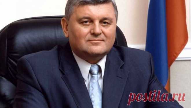 Щупальца спрута. Глава района в МО присвоил 1700 объектов недвижимости - Новости Mail.ru