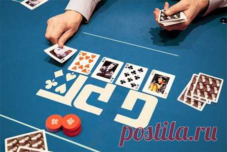 9 аксессуаров с карточной символикой