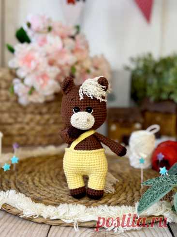 PDF Мини Лошадь крючком. FREE crochet pattern; Аmigurumi toy patterns. Амигуруми схемы и описания на русском. Вязаные игрушки и поделки своими руками #amimore - мини лошадь, лошадка из обычной пряжи, конь.