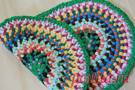 Как сделать коврики из старых вещей: идеи для дома и дачи | Новый очаг | Дзен